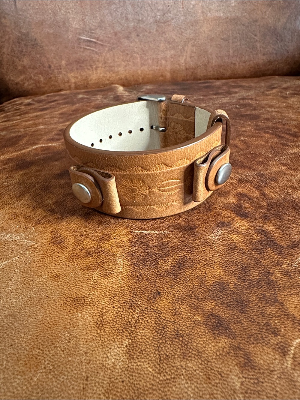 Fossil Women’s Tooled Tan Brown Leather Wide Cuff Watch Strap